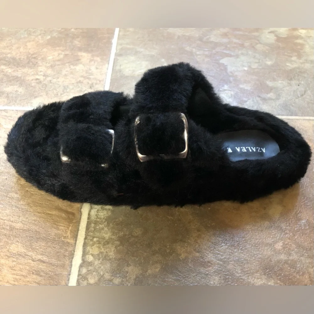 AZALEA WANG FURY SLIDES SIZE: 7.0 - Picture 4 of 4